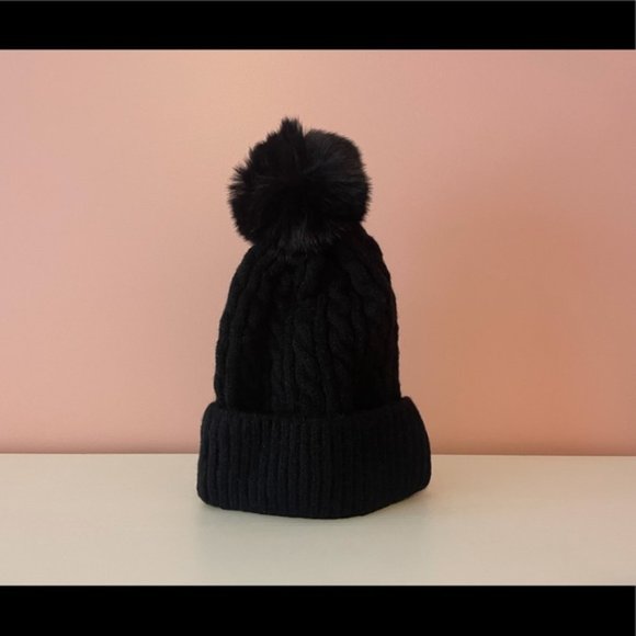 Pom Pom Fashion Warm Knitted Hat